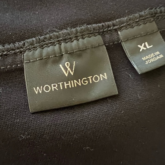 WORTHINGTON A LINE BLACK SKIRT WITH FRONT SIDE SLIT. SIZE XL - Picture 9 of 10